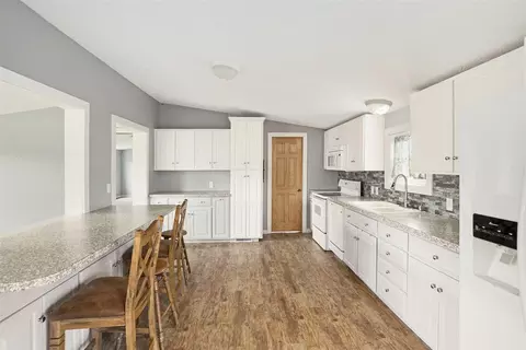 12030 S Ferris, Grant, MI 49327 photo 11