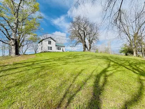 6828 W Clarksville, Clarksville, MI 48815