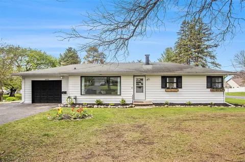 6653 E H, Kalamazoo, MI 49048