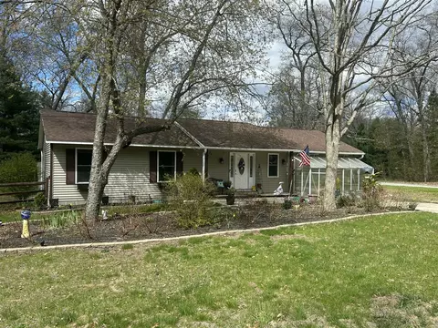 496 W Kenwood, Twin Lake, MI 49457