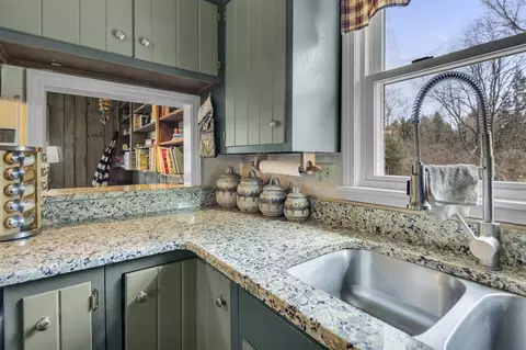 Kitchen - 9875 Rountree, Hanover, MI 49241 photo 3 of 4
