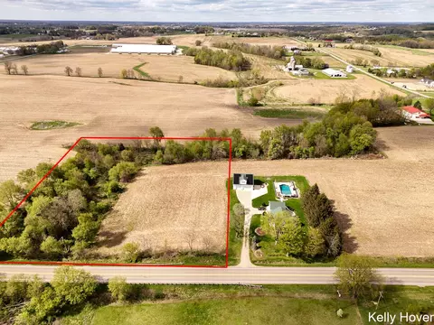 V/l Adams, Hudsonville, MI 49426