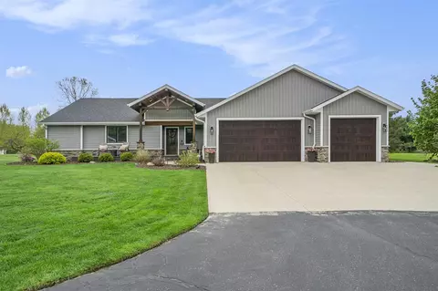 2934 Woodhams, Portage, MI 49002