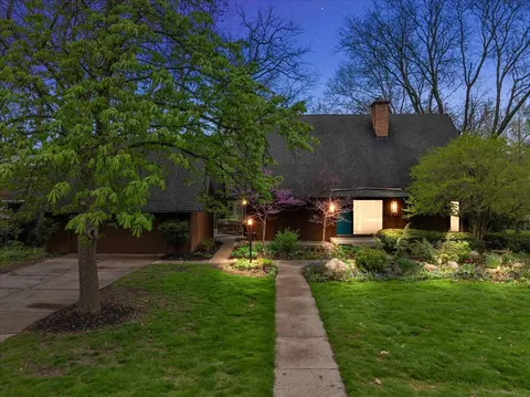 2445 Adare, Ann Arbor, MI 48104
