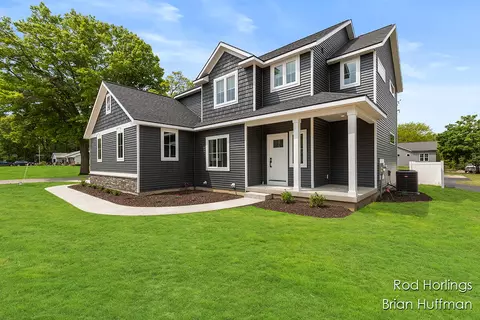 2185 Valentine, Grand Rapids, MI 49525