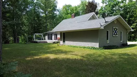 200 S Shearer, Gladwin, MI 48624 photo 5