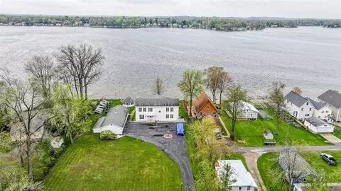 7540 Grace, Coloma, MI 49038