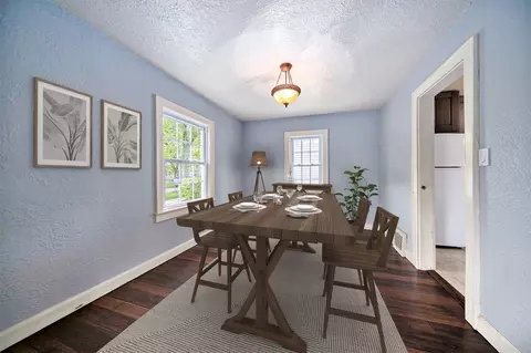 Dining - 1009 S Webster, Jackson, MI 49203 photo 1 of 1