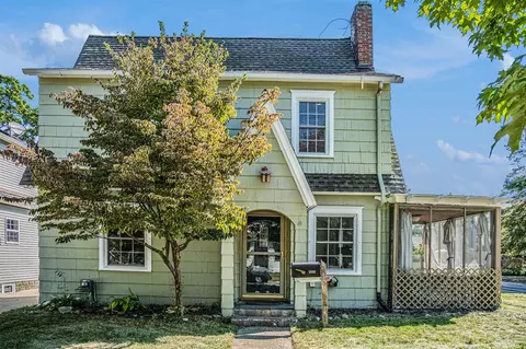 1009 S Webster, Jackson, MI 49203