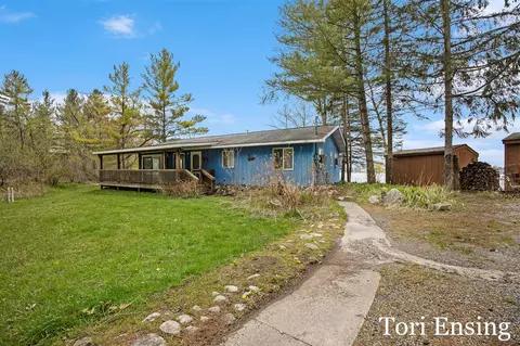 Exterior - 2475 Spring Grv, Stanton, MI 48888 photo 7 of 8