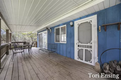 Exterior - 2475 Spring Grv, Stanton, MI 48888 photo 6 of 8
