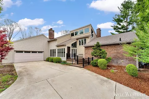 5220 Swallow, Kalamazoo, MI 49009