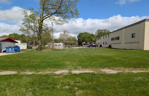 209 Perry, Albion, MI 49224