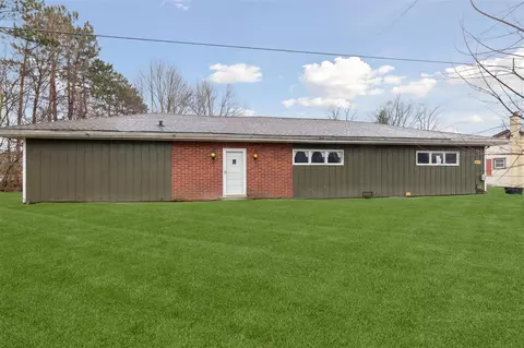 30485 Pokagon, Dowagiac, MI 49047