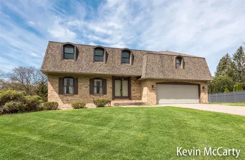2516 Whipperwill, Grand Rapids, MI 49546