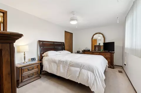 Bedroom - 47096 Corbett, Macomb, MI 48044 photo 5 of 7