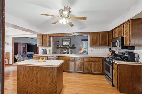 Kitchen - 47096 Corbett, Macomb, MI 48044 photo 2 of 3