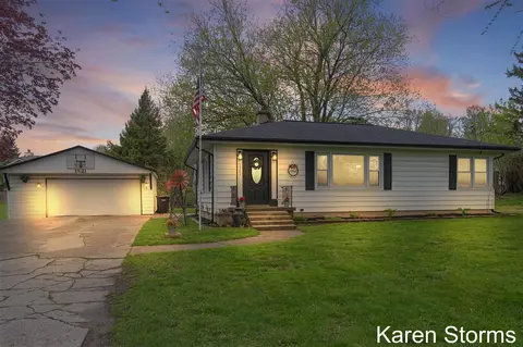 1521 Mullins, Grand Rapids, MI 49534
