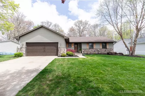 6730 Estate, Byron Center, MI 49315