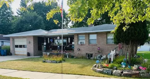 427 N N Riv, Evart, MI 49631