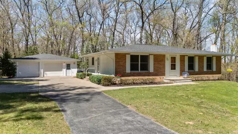 13392 Rainbow Dr, Gregory, MI 48137