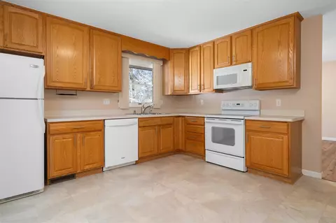Kitchen - 13392 Rainbow Dr, Gregory, MI 48137 photo 2 of 3