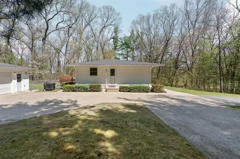 Exterior - 13392 Rainbow Dr, Gregory, MI 48137 photo 5 of 17