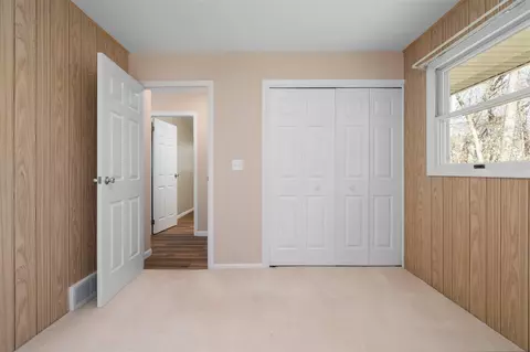 Bedroom - 13392 Rainbow Dr, Gregory, MI 48137 photo 4 of 7