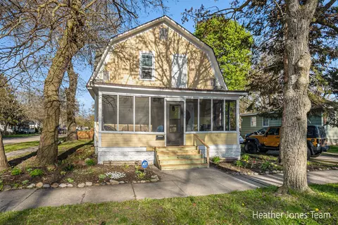 960 Williams, Muskegon, MI 49442