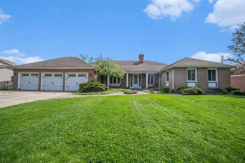 5359 Woodmont, Portage, MI 49002