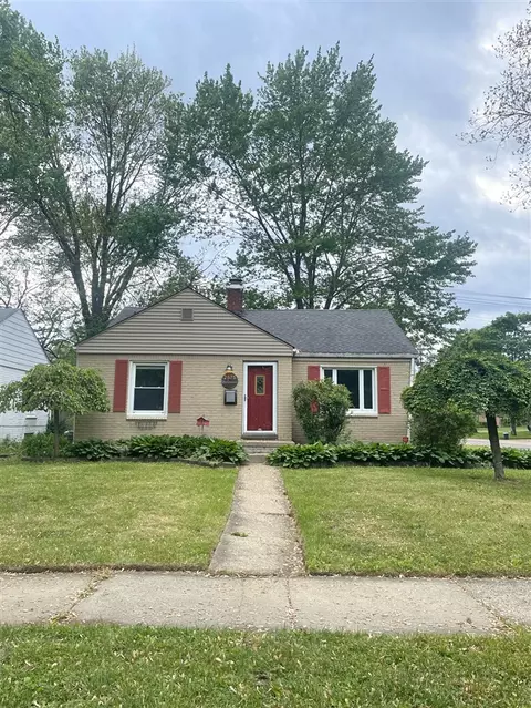 2575 Ellwood, Berkley, MI 48072