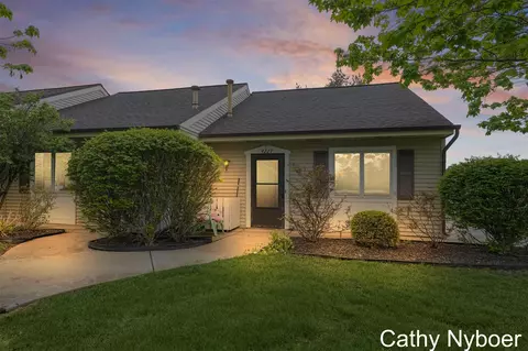 4227 Eastcastle #20, Grand Rapids, MI 49508
