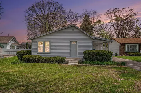 908 S Lake Steet, Greenville, MI 48838