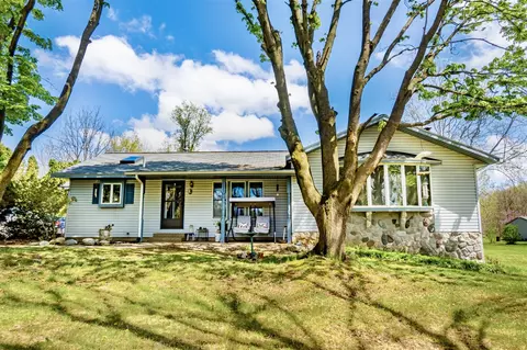 1273 Little John Lk, Allegan, MI 49010