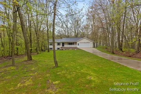 3745 Josie, Middleville, MI 49333