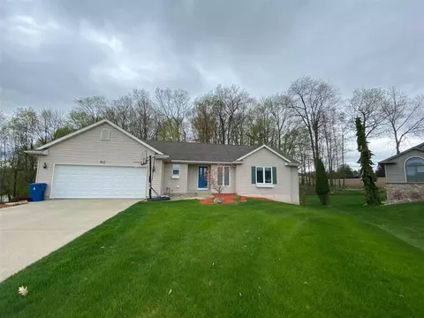 945 Valley, Fremont, MI 49412