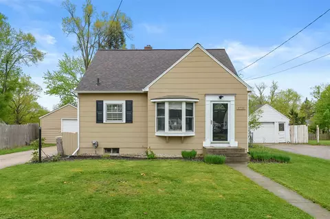2733 Lorraine, Kalamazoo, MI 49008