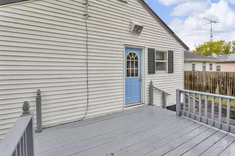 Exterior - 3415 Gypsy, Jackson, MI 49202 photo 3 of 7