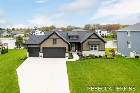 2952 Red Alder, Holland, MI 49424