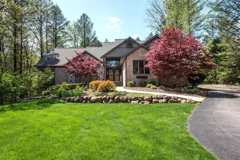8544 Far Ravine, Pinckney, MI 48169