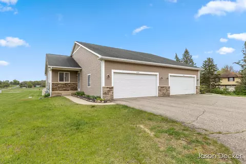 43894391 18th, Dorr, MI 49323