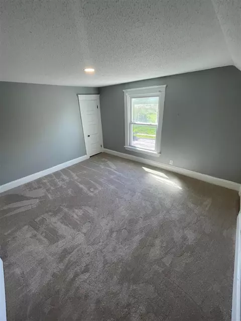 Bedroom - 206 Mitchell, Jackson, MI 49203 photo 2 of 3
