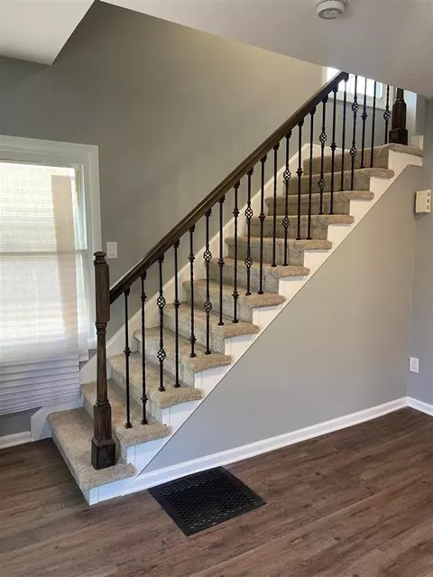 Entry Way - 206 Mitchell, Jackson, MI 49203 photo 2 of 3