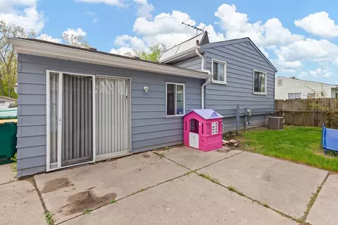 15415 Harriet, Romulus, MI 48174 photo 29