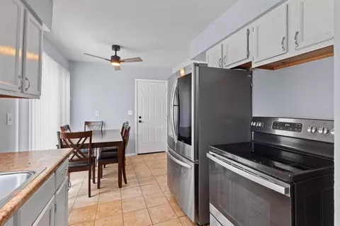 15415 Harriet, Romulus, MI 48174 photo 9