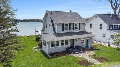 447 Paradise, Horton, MI 49246