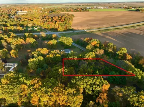 Riverside Dr Vl, Constantine, MI 49042 photo 4