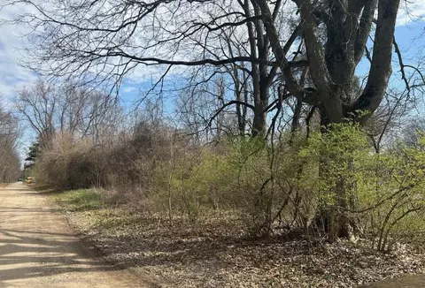 Riverside Dr Vl, Constantine, MI 49042 photo 9