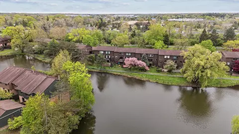 2537 Meade, Ann Arbor, MI 48105