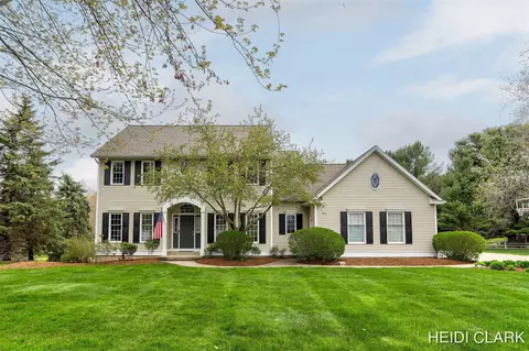 2005 Leisure, Holland, MI 49424